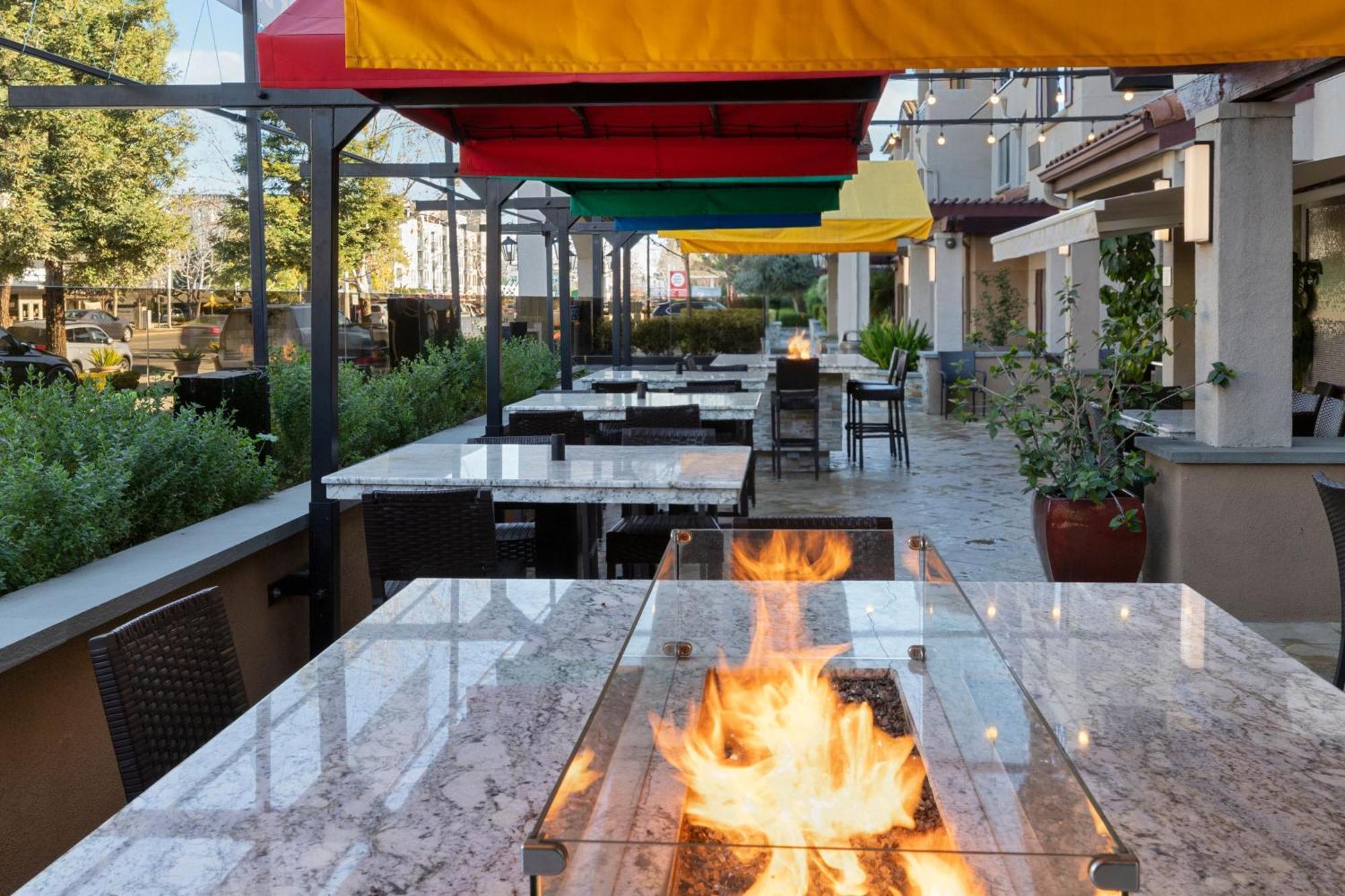 Courtyard Palo Alto Los Altos Luaran gambar
